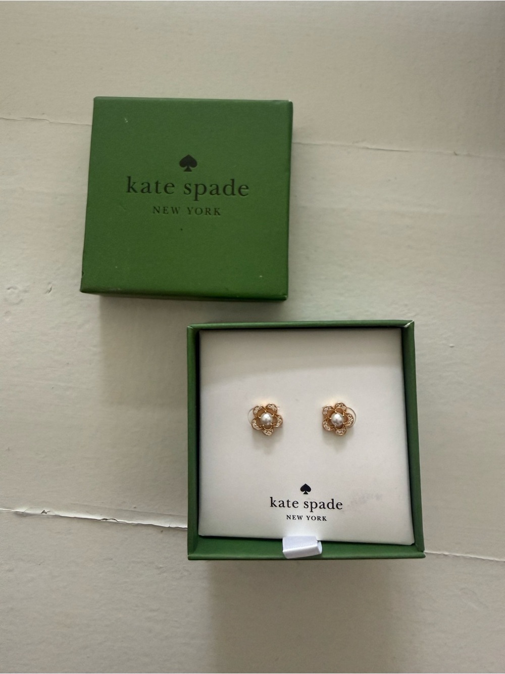 kate spade Gold and Pearl Flower Stud Earrings | Never Worn